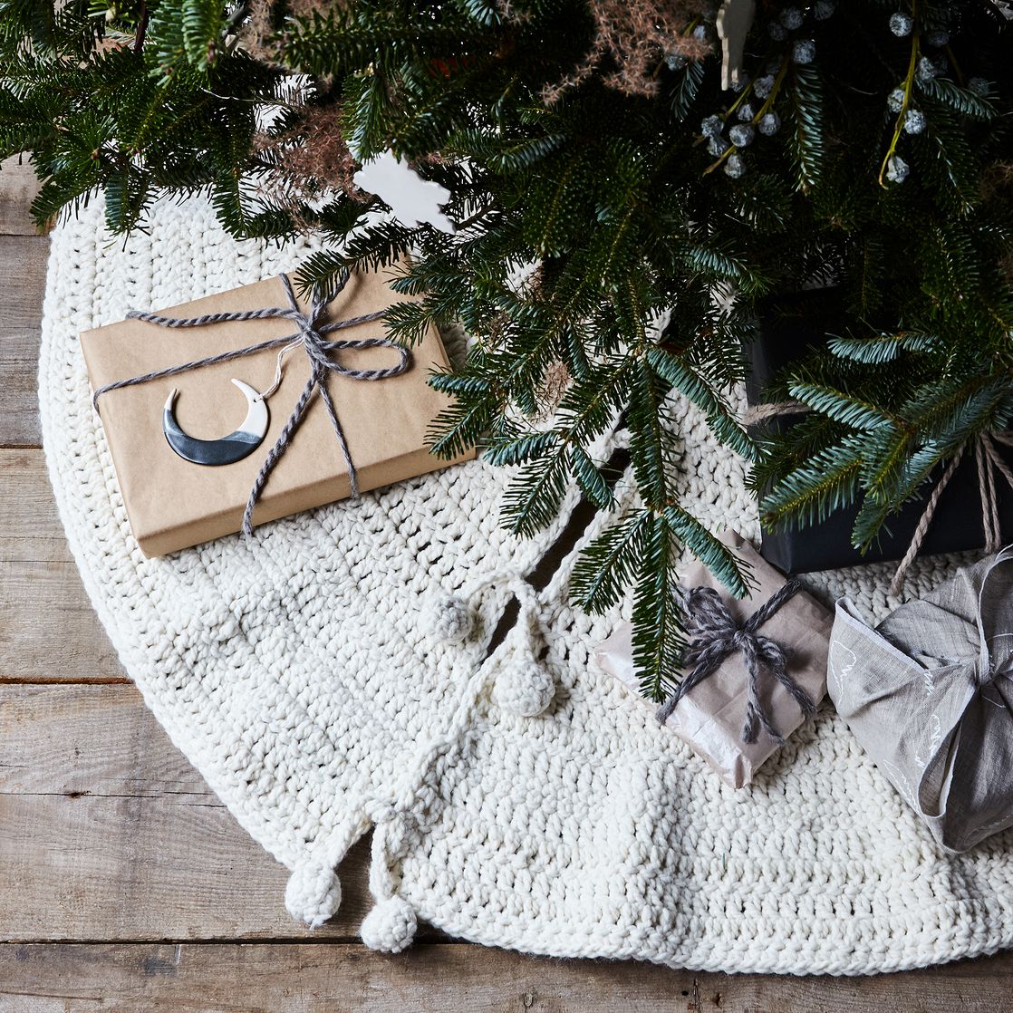 Hand-Crocheted Christmas Tree Skirt