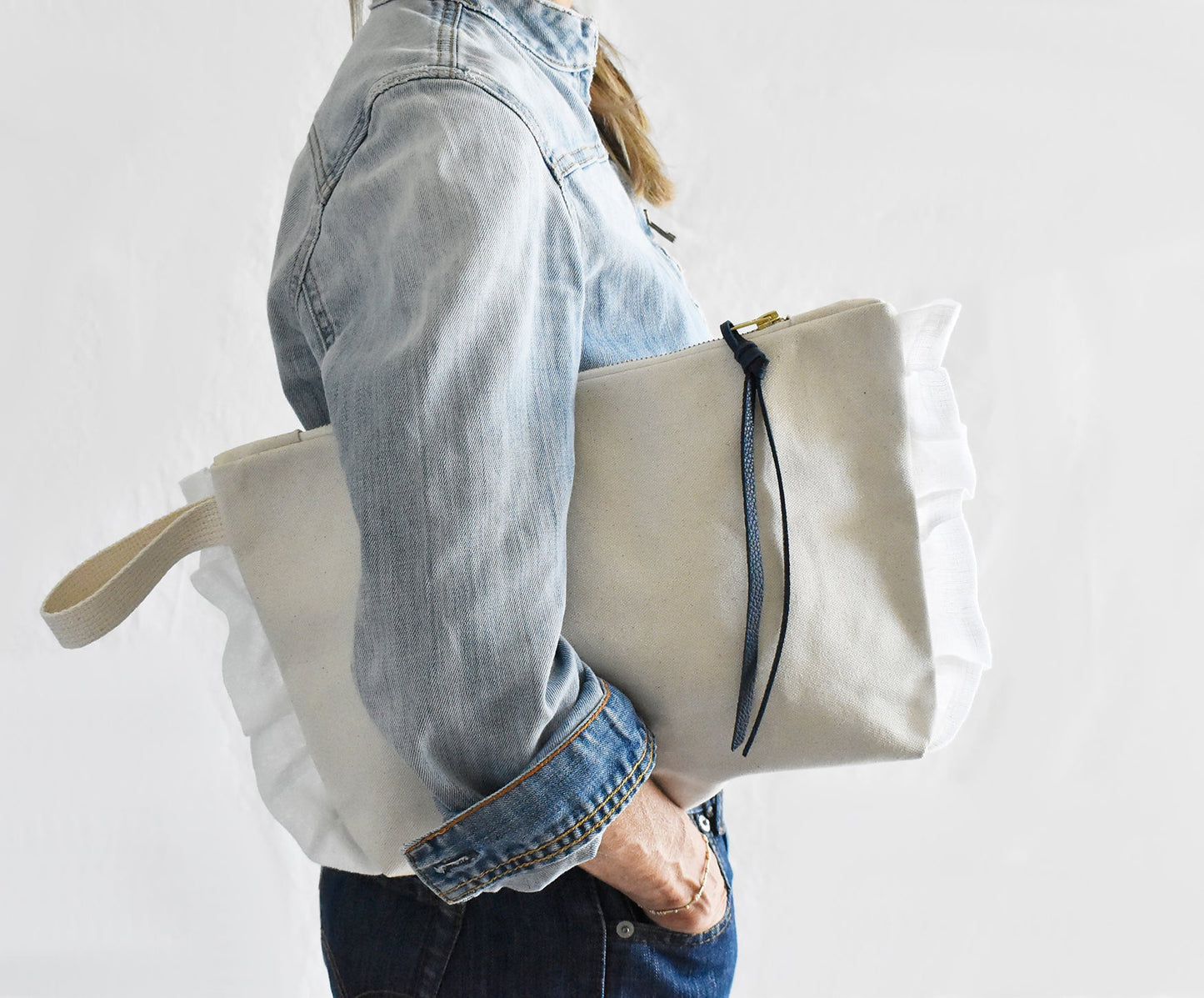Ruffle Cotton Zipper Pouch- Navy & Black Leather Pull