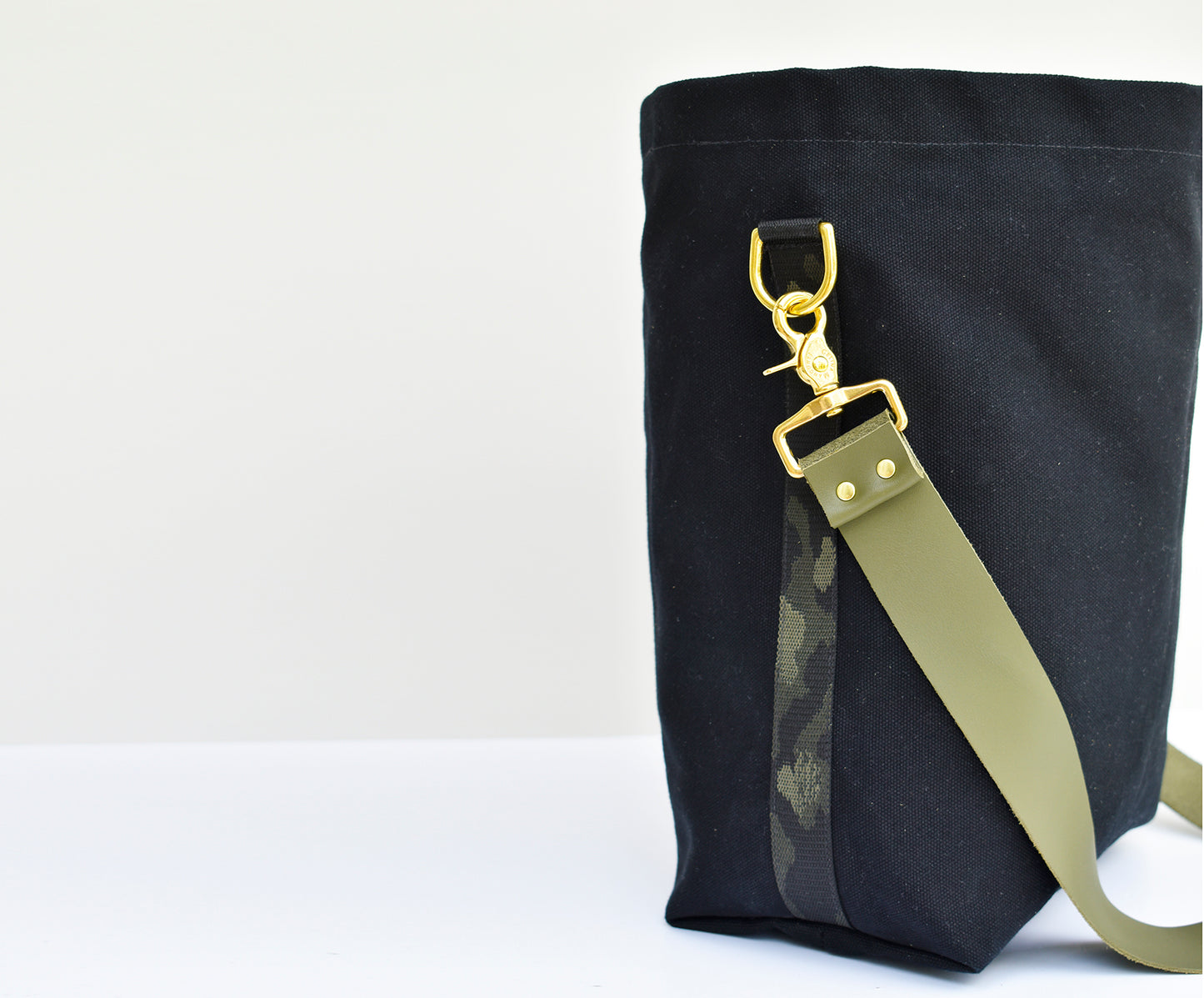 Tote Bag Black- Leather Strap Army