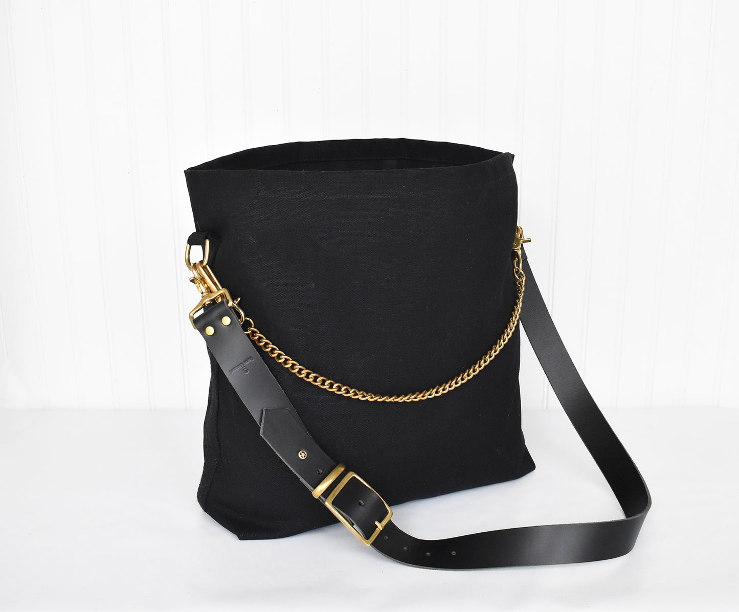FINAL SALE- Adjustable Leather Strap- Crossbody Black
