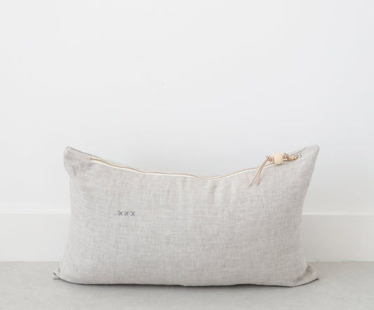 https://www.celinamancurti.com/cdn/shop/files/Lumbar-Linen-Pillow-Oatmeal-pillow.jpg?v=1692897059&width=533