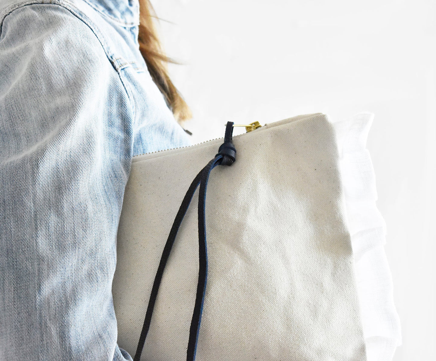 Ruffle Cotton Zipper Pouch- Navy & Black Leather Pull
