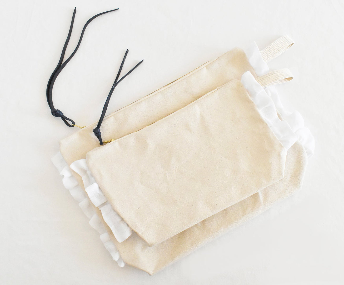 Ruffle Cotton Zipper Pouch- Navy & Black Leather Pull