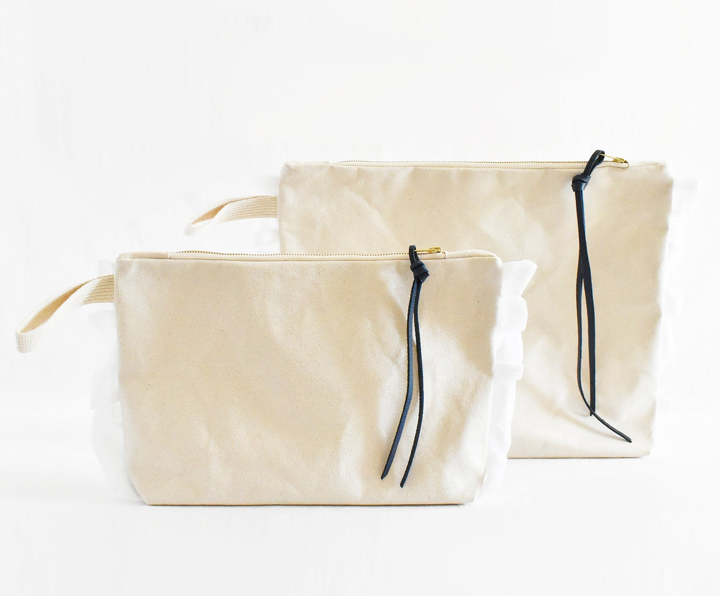 Ruffle Cotton Zipper Pouch- Navy & Black Leather Pull
