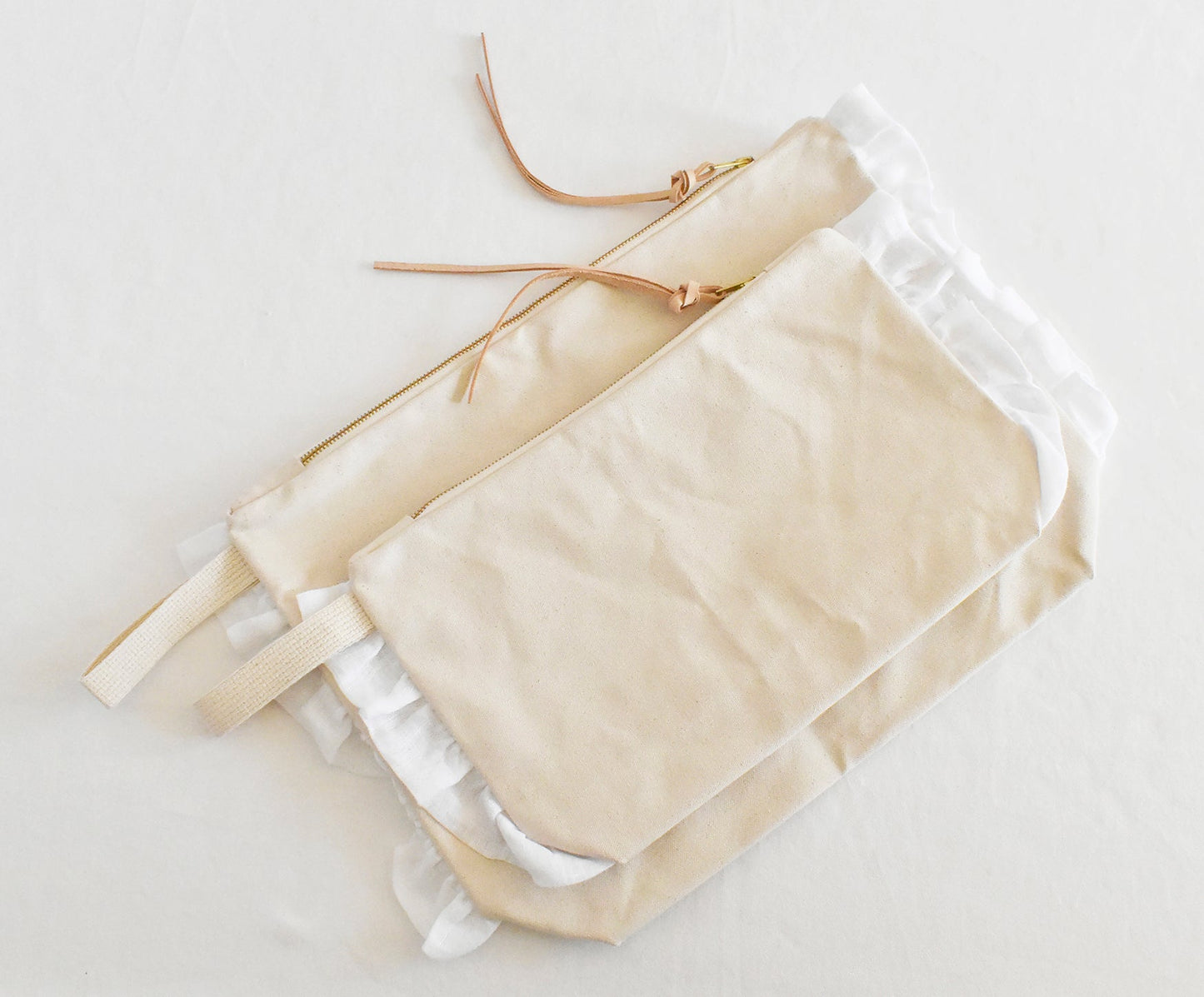 Ruffle Cotton Zipper Pouch- Tan Leather Pull