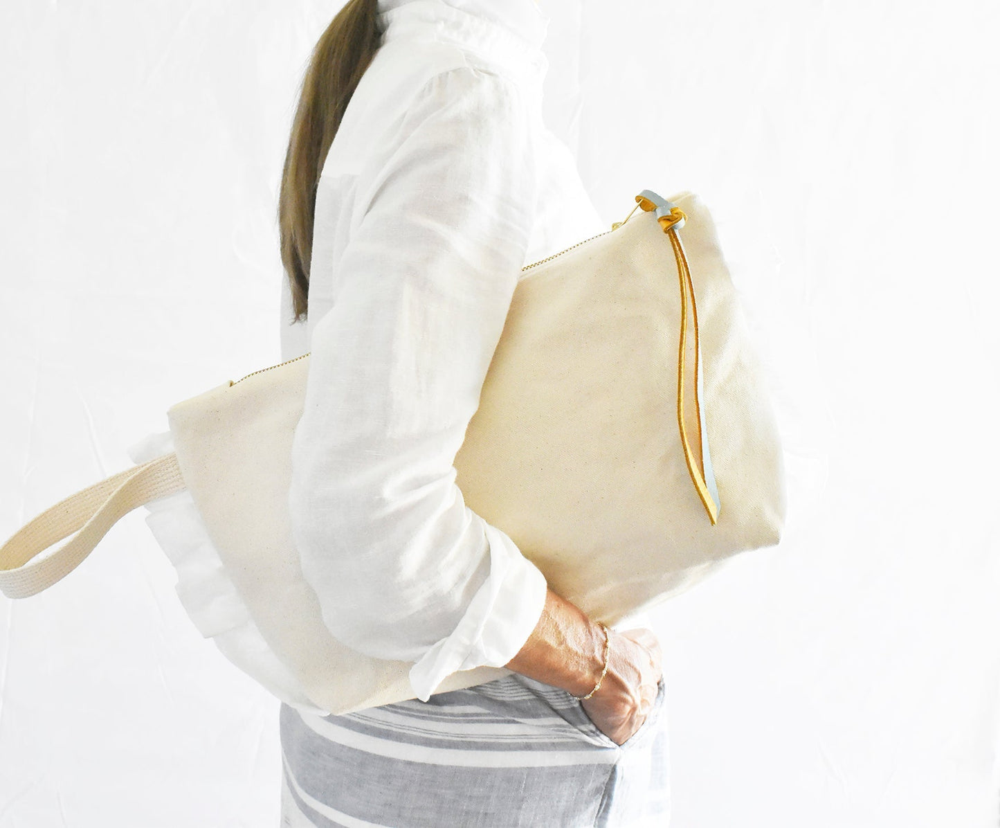 Ruffle Cotton Zipper Pouch- Tan Leather Pull