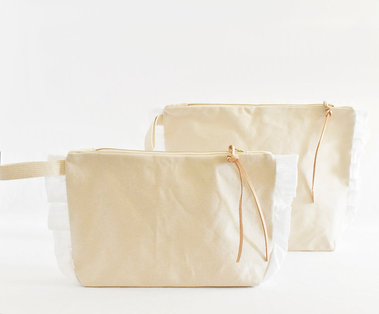 Ruffle Cotton Zipper Pouch- Tan Leather Pull