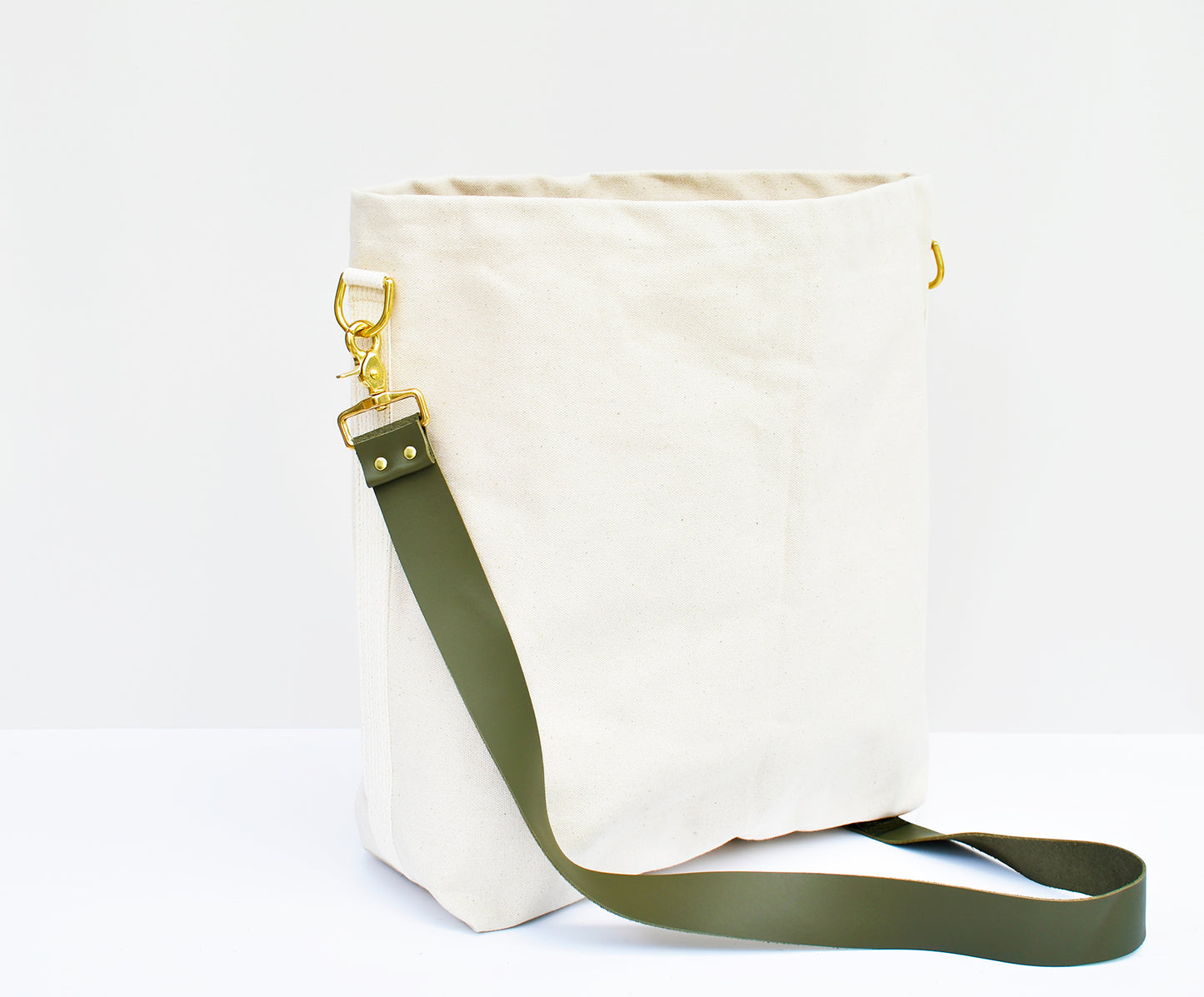 Tote Bag Ivory- Leather Strap Army