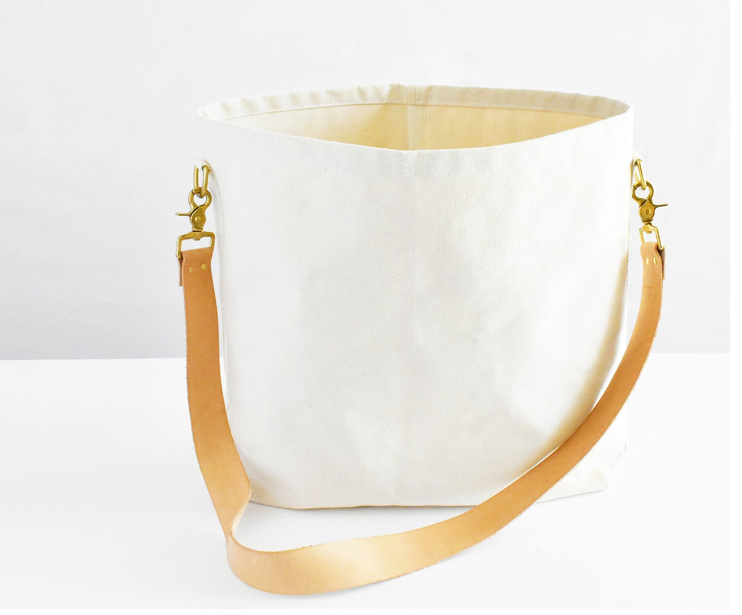 Tote Bag Ivory- Leather Strap Tan