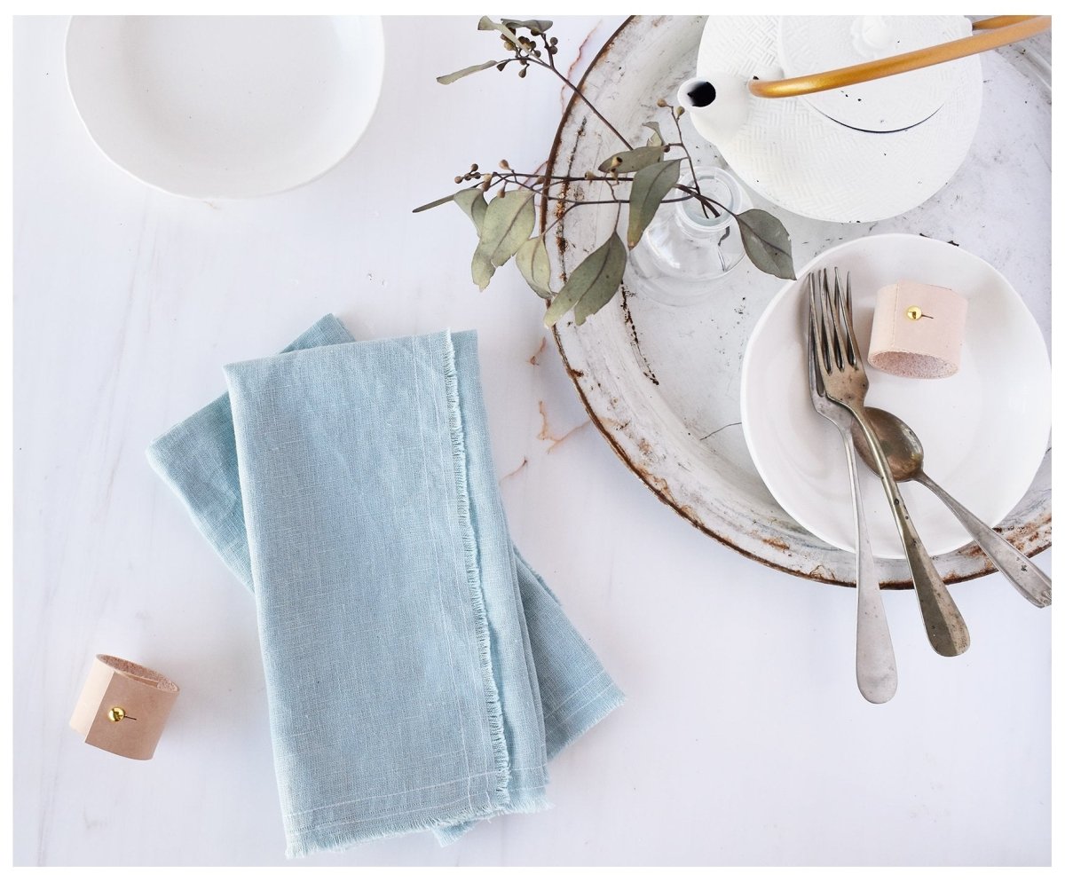 Emerald linen napkins with unfinished edge. – celina mancurti